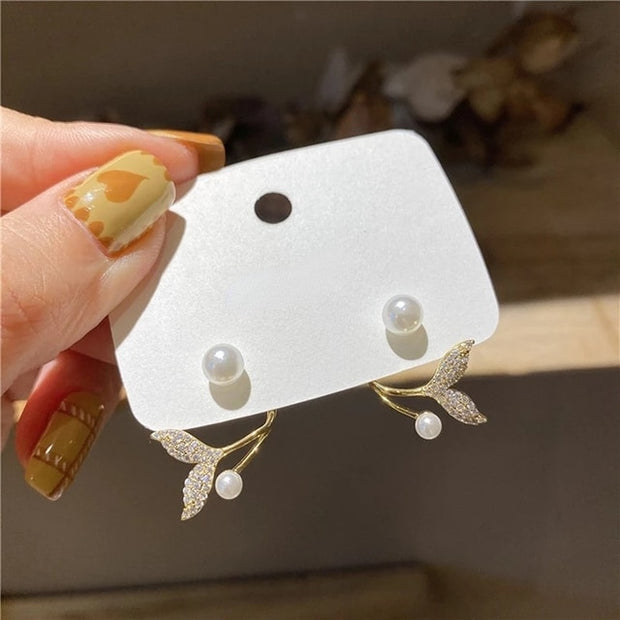Pearl Twist Luxury Stud Earrings