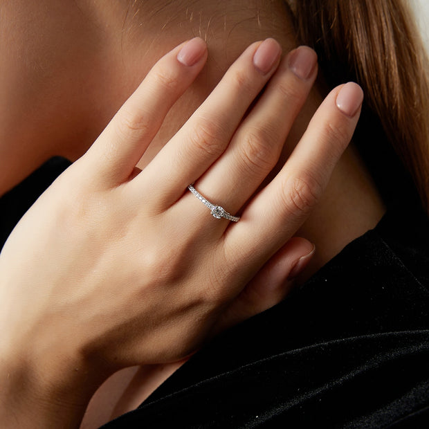 Real 925 Sterling Silver Small Moissnaite Ring